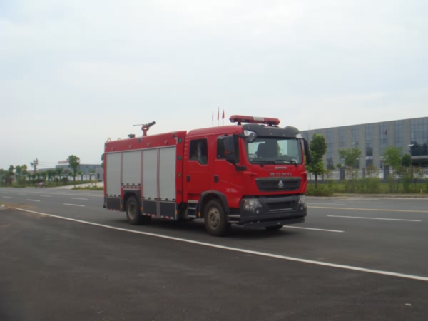 重汽5噸T5G泡沫消防車